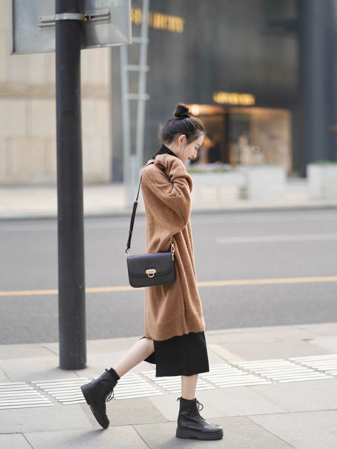 毛衣 这是我见过最温柔大气的冬季穿搭,分享4款毛衣,适合普通大众