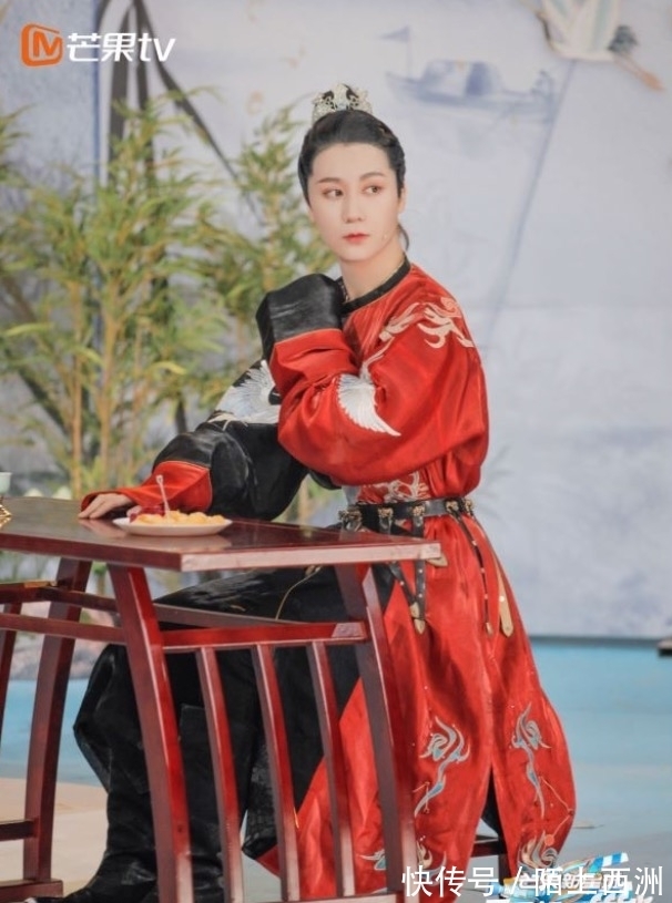 邵明明|汉服又出圈了,国风传统给我火!