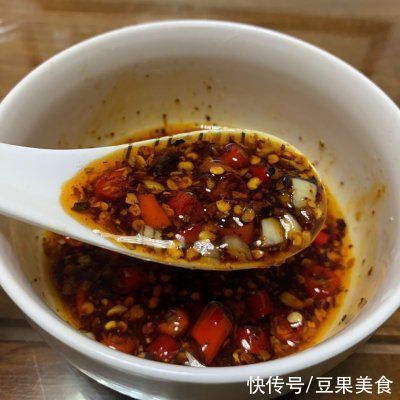 美味|这道美味蒸茄子一上桌，我的筷子就没停过