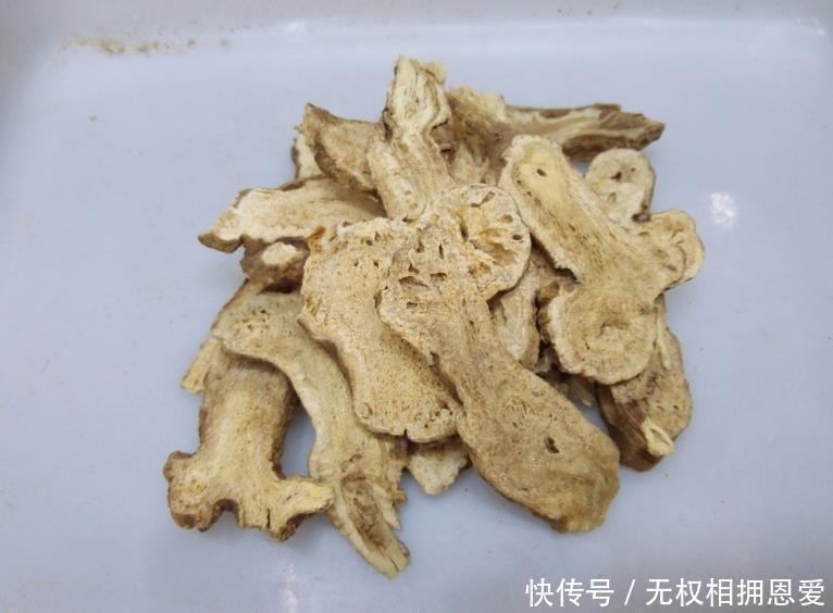 白术,补土调脾胃最好用的中药,补养后天气血,这8种人用最适合