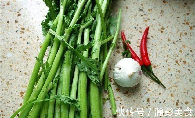 这快手菜,清新爽口,上桌秒光,常吃补脑记忆好,多给肠胃洗洗澡