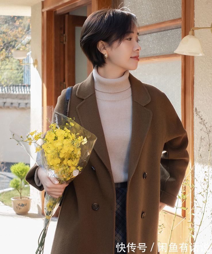 高级感|女人40岁后穿搭要做减法,记住这3个关键点,时髦还有高级感