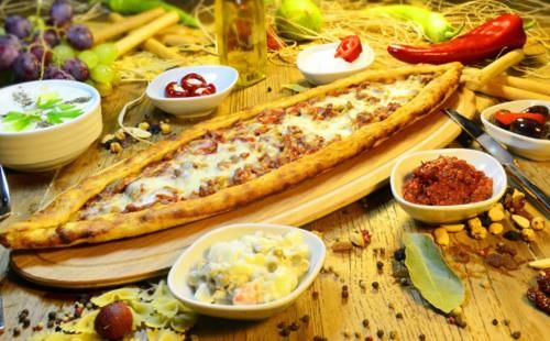 世界三大菜系中，除了中国菜系，另外两大菜系是哪两个？