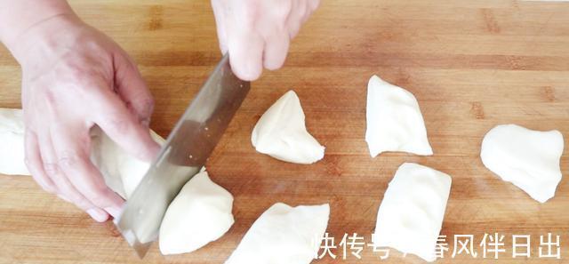 外婆|外婆30年的烙饼诀窍，全程详细教你，烙出的饼柔润不发硬，超好