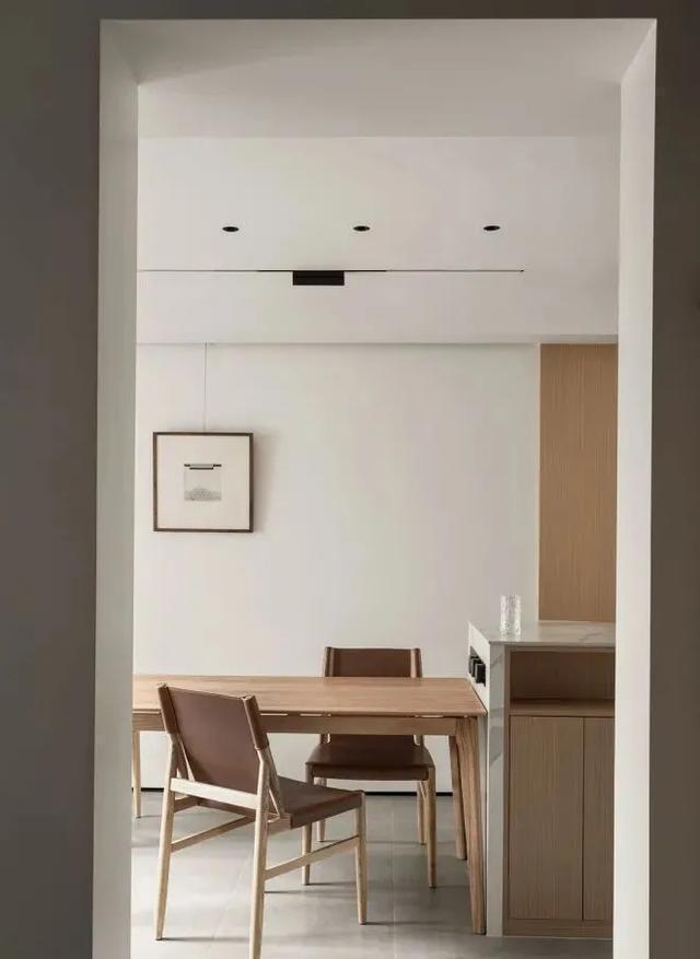 墙面|86年老破小,居然化身治愈系日式小家。网友:这才是改造天花板