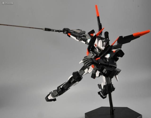 整体造型|78官测：橘猫工业 Code Beast 百刃