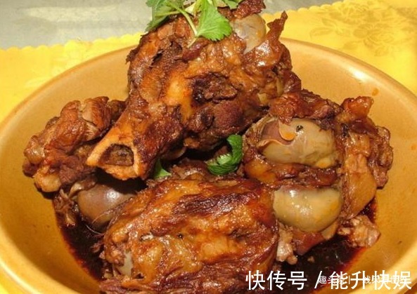 大骨|益气生津、养血壮骨、美容养颜的大骨头,好吃到舔盘子做法超简单