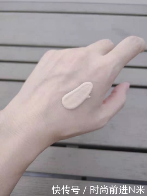 蒂尔菲娜美色无瑕粉底液，谁的本命粉底？