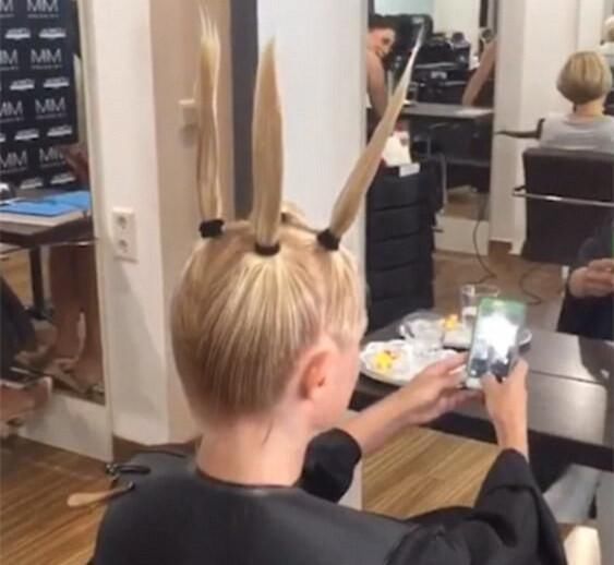 发型 理发师“骚操作”,把发型弄成四根柱子,剪后却惊艳全场!