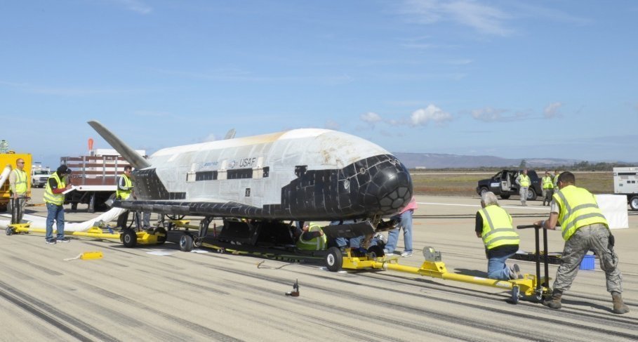 美空天飞机舱门开启画面首次曝光长期执行秘密任务,令全球瞩目