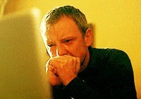 |搞笑GIF趣图兄弟,男儿有泪不轻弹,一定是遇到伤心的事了!