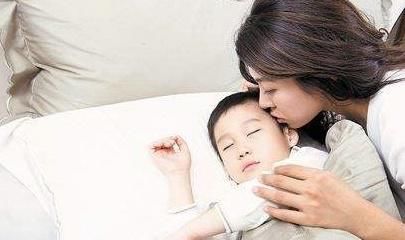 孩子|从小跟妈妈睡的孩子,与跟奶奶睡的差别很大,尤其是上幼儿园以后