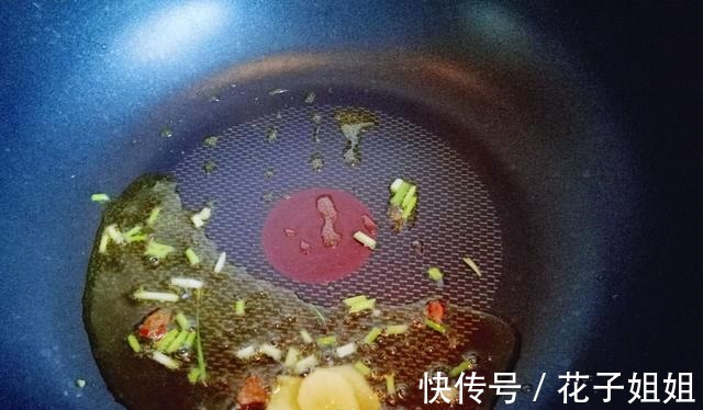 好吃|看似制作简单的清炒南瓜,想要做得美味好吃,还得和我学上几招!