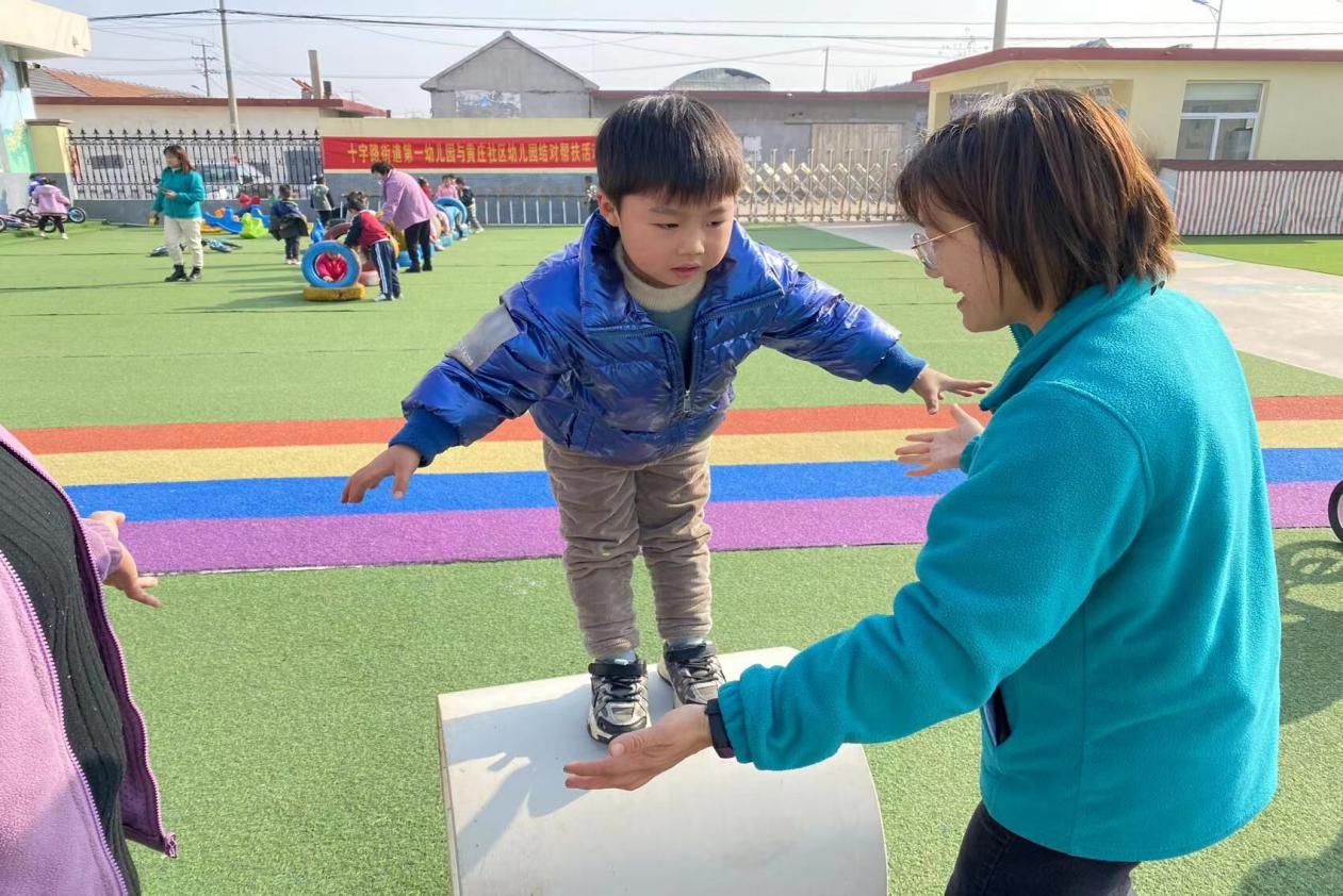 黄庄社区幼儿园|莒南县十字路街道第一幼儿园开展帮扶园“送研助教”活动