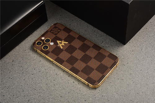 给iPhone穿上一身LV棋盘格纹,一次朴实无华的跨界之旅!