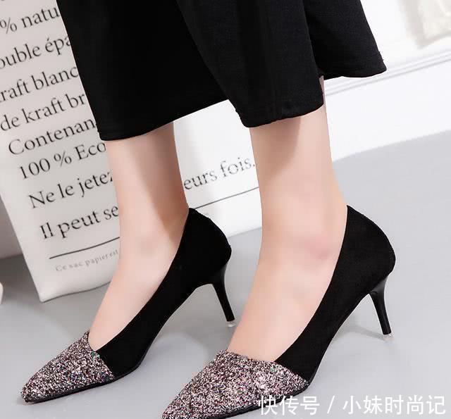 细跟高跟鞋百搭又时髦, 看着都很漂亮, 可以吸引人的眼光注意