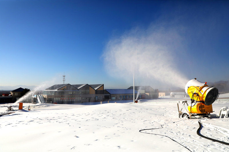 滑雪场|万科石京龙滑雪场开始造雪 计划于11月27日开板