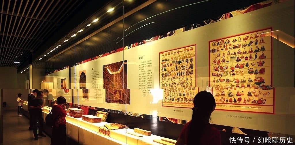 330余种国宝级古籍亮相国图,千年珍贵典籍集体亮相