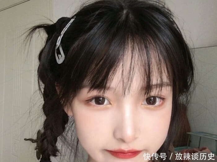 女生|女生经常做这“3动作”,脸没准会“越变越大”,傻丫头尽快改!