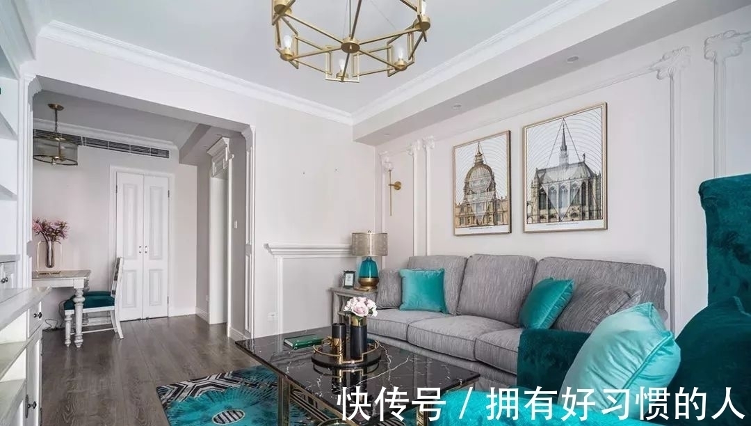 黄铜|客厅别再乱装了,如今流行轻奢风,精致漂亮上档次,太羡慕!