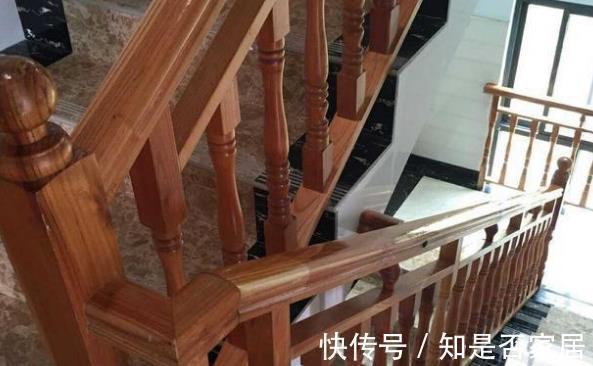 楼梯扶手|农村房屋的“楼梯扶手”,选什么材质,质量好又便宜!就选这几款