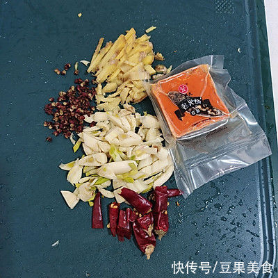 娃娃菜|色香味俱全，米饭配水煮鸡，下饭绝杀