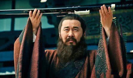 击败吕布|三国中的不败神话,武功天下第一的吕布,为何会败于平民李进之手