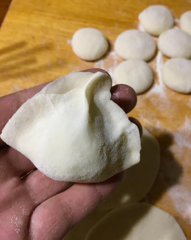 适合|东北特产的大西葫芦，特别适合做“冰花锅贴”几天做一次还吃不够