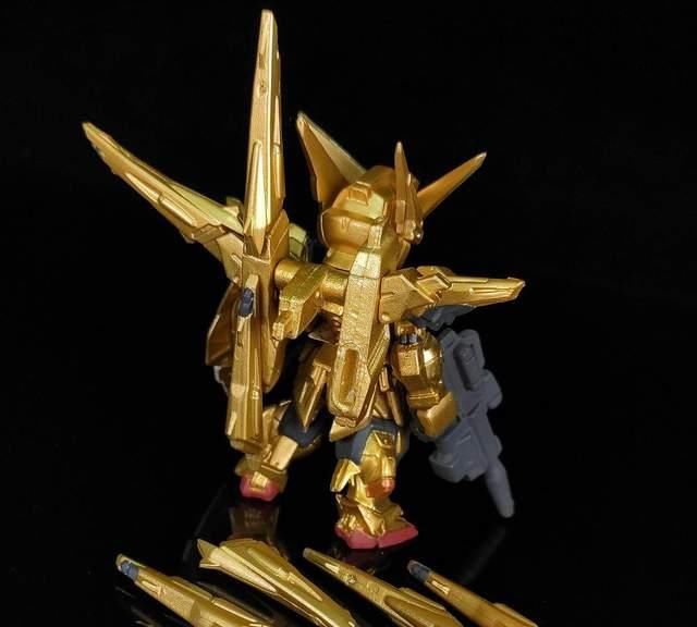 模玩|[模玩评测] 食玩FW 新GC 金色机体套装（GOLD EDITION）