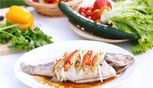 女性|女性开始衰老时，一般有“1松1痛2大”，假如没有，恭喜还算年轻