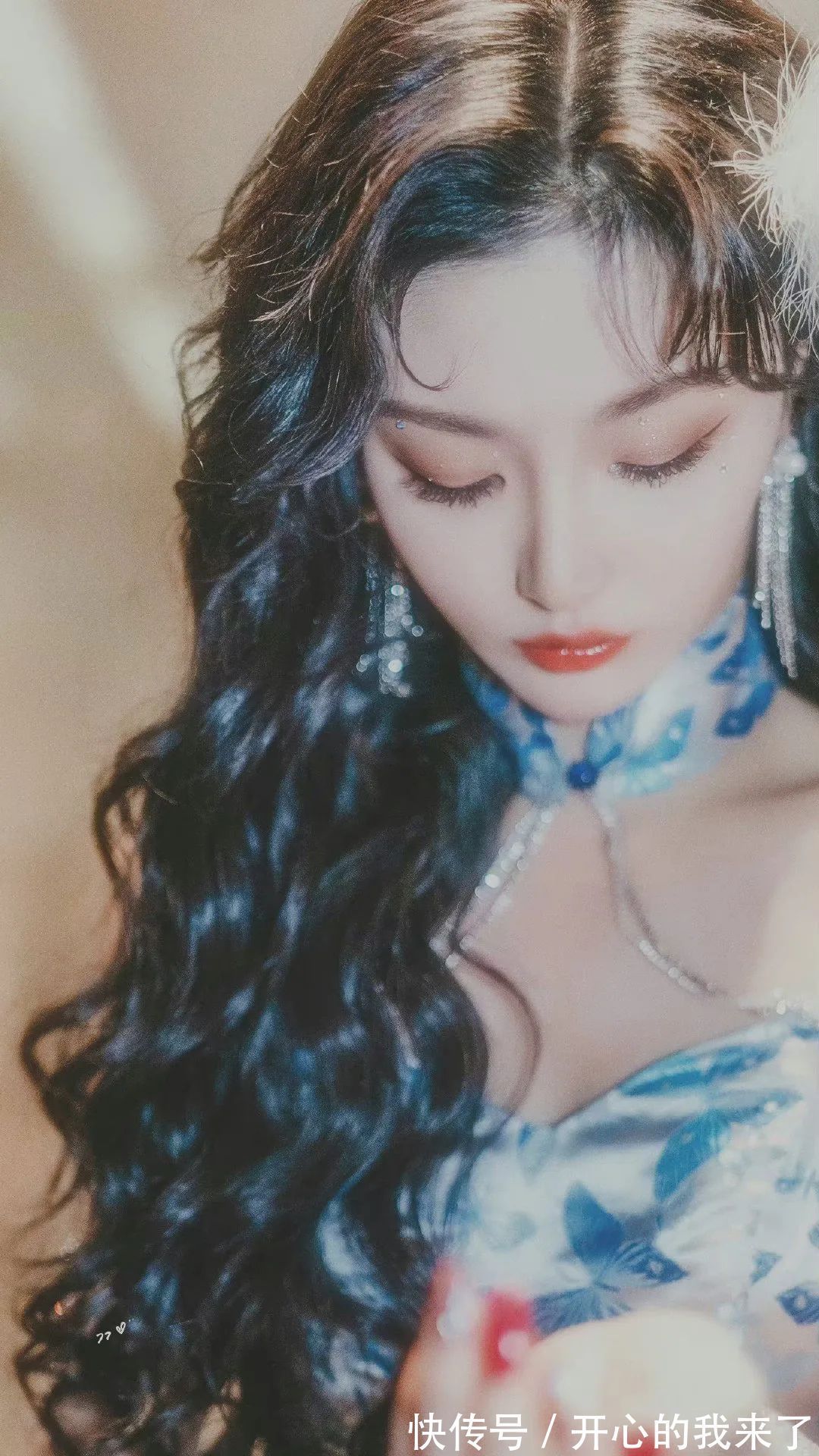 |【被窝段子20220127】人生从哭声开始在泪水里结束,这中间叫做幸福