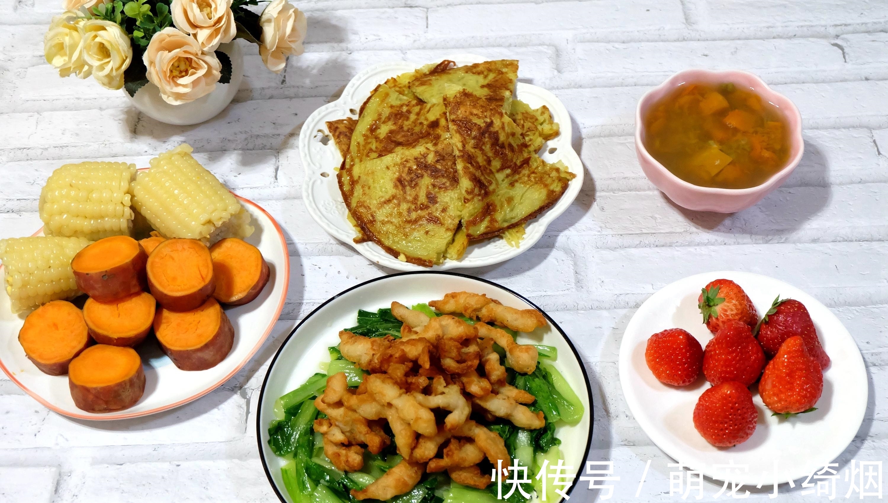 小学生假期早餐晒一晒,勤快妈妈换着花样做早餐,厨房神器用处大