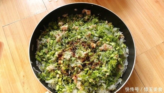 茴香|吃煎包一定要吃这个馅的,一年365天吃都不够,皮薄馅大,过瘾