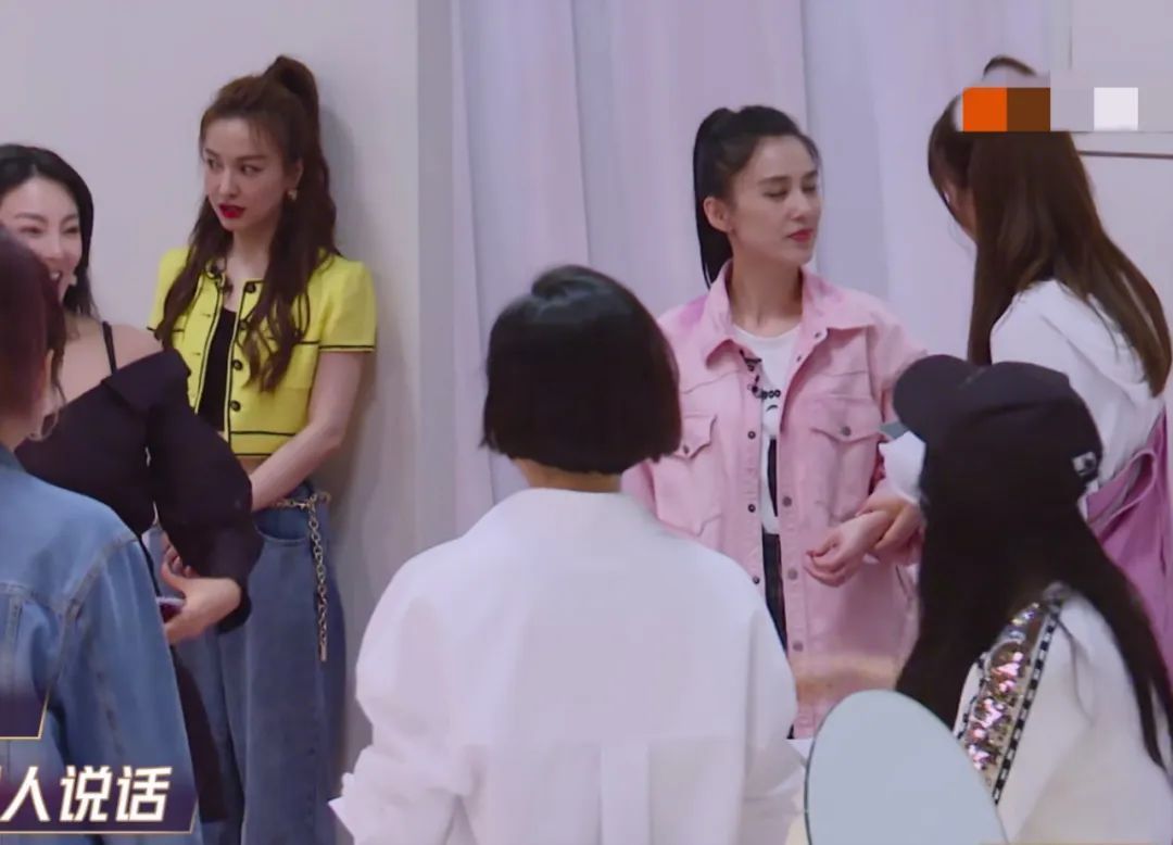 《乘风破浪》沈梦辰吴昕差距明显,吴昕主持14年,依然撑不了场面