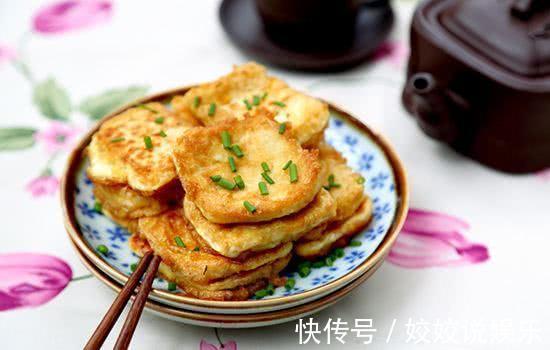 油锅|煎豆腐时,不要直接下油锅,牢记“3点”,豆腐不碎不粘锅