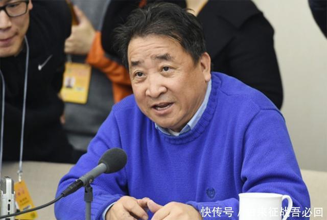 为曲艺界|姜昆书法烂不烂?他的书法每尺一万元,明星效应下的畸形产物?