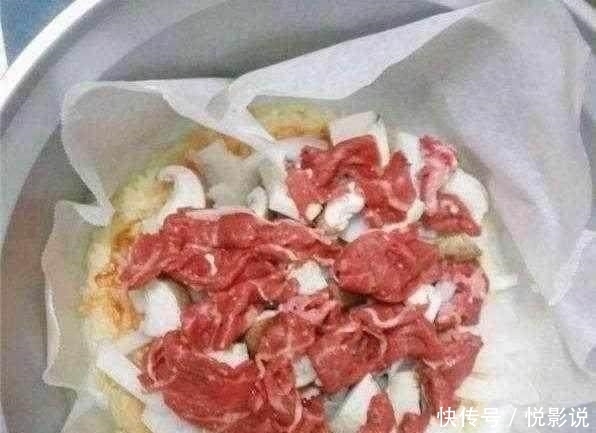 鸡蛋|蒸饭时电饭煲里打了一个鸡蛋,简直太美味了,你也可以尝试!