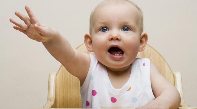 智力|1岁前宝宝有这2个表现 暗自窃喜吧 宝宝智力发育完全达标