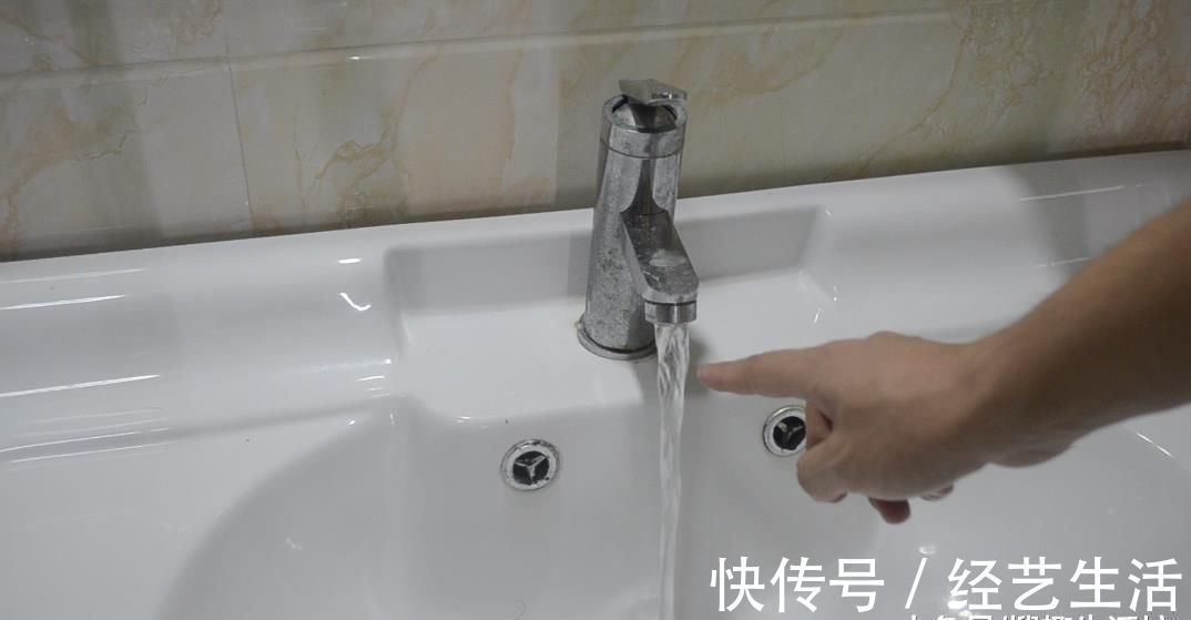 马桶|手提袋绳子不要扔, 拆下来放家里这样用, 看完你会感谢我的