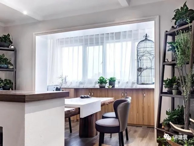 墙体|阳台柜别乱做,打错了浪费空间,这样装修最实用,收纳多还漂亮