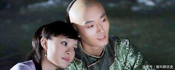 为啥|胧月摔九连环让魔格颜面扫地,他为啥不揭发甄嬛私情?原因很现实