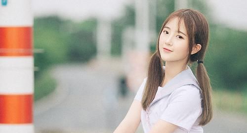 初潮|不到十岁的小女孩第一次来月经，如何防止孩子性早熟？