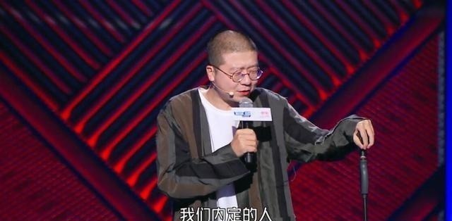 脱口秀 李诞承认内定王勉,亲手撕开李雪琴黑幕,李雪琴回应堪称教科书