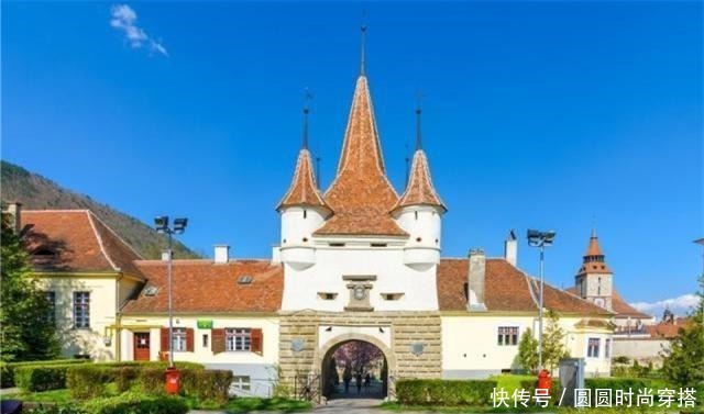 墙头草|世界最“墙头草”国家曾和中国同一阵营,变脸速度比翻书还快!