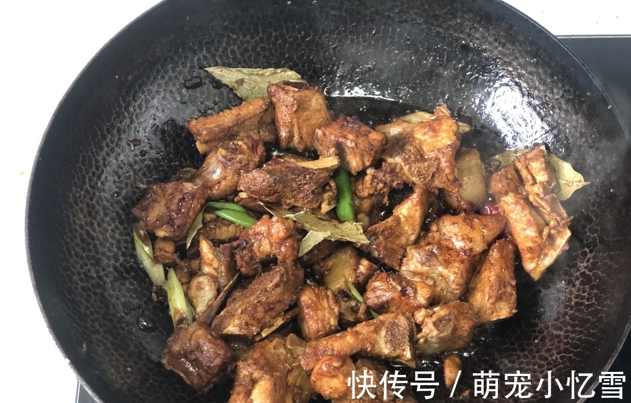入秋后,遇到此肉要多吃,比牛肉便宜,比鸡肉香,补钙强身少不了