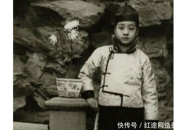 容龄|晚清旧照:光头少爷娶幼妾,晚清第一美女裕容龄的真实照片