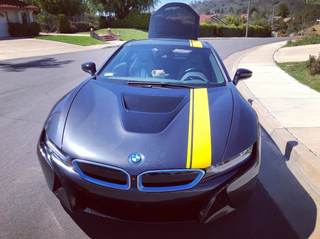 宝马i8没电了怎么办