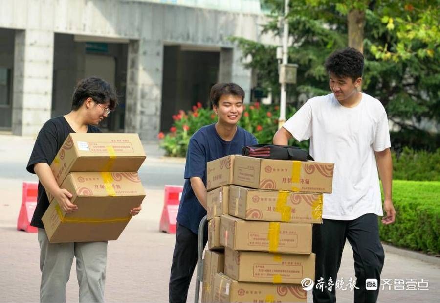 华东|别人家的大学！又发月饼！中国石油大学（华东）这次发了11万枚