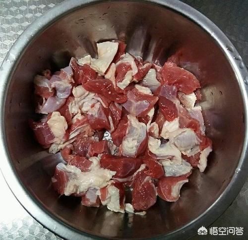 西红柿土豆炖牛肉怎么做才比较好吃？