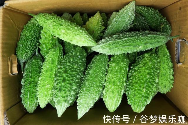 糖尿病|常吃核桃可降血糖，提示，不想血糖飙高，3种素食尽量少吃